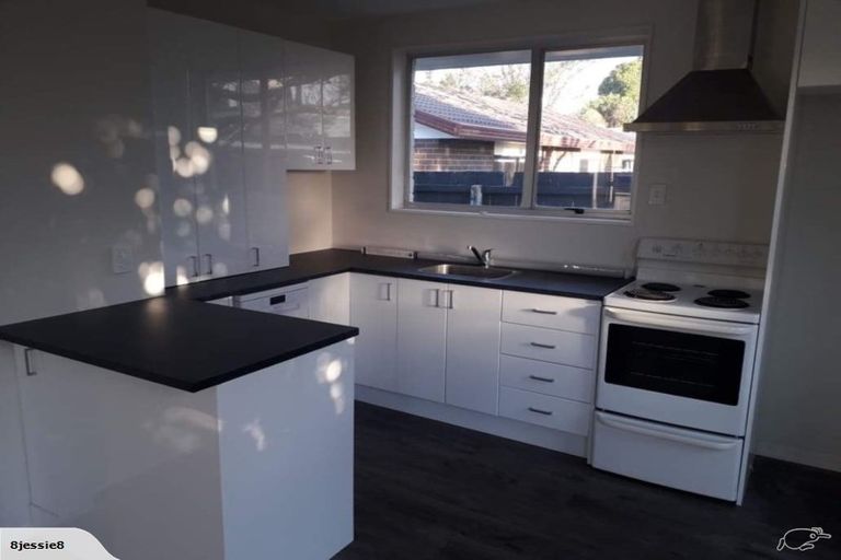 Photo of property in 4/125 Geraldine Street, Edgeware, Christchurch, 8013