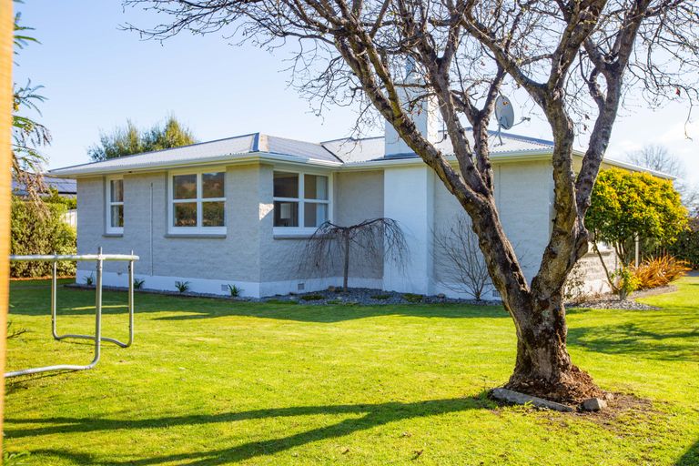 Photo of property in 22 Keats Crescent, Stoke, Nelson, 7011