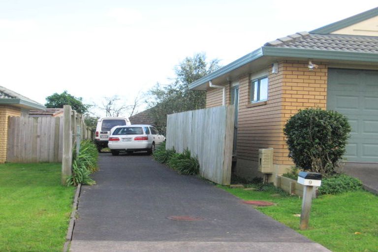 Photo of property in 2/9 Glanworth Place, Dannemora, Auckland, 2016
