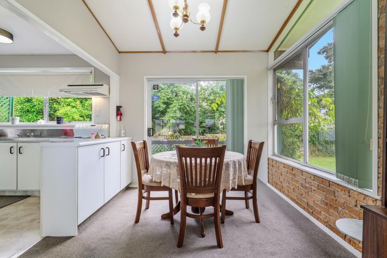 Photo of property in 42 Heybridge Street, Manurewa, Auckland, 2102