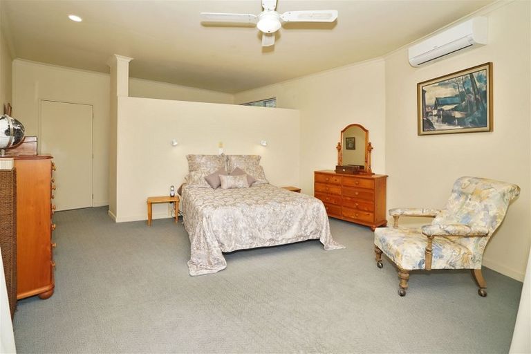 Photo of property in 11 Strata View, Western Heights, Hamilton, 3200