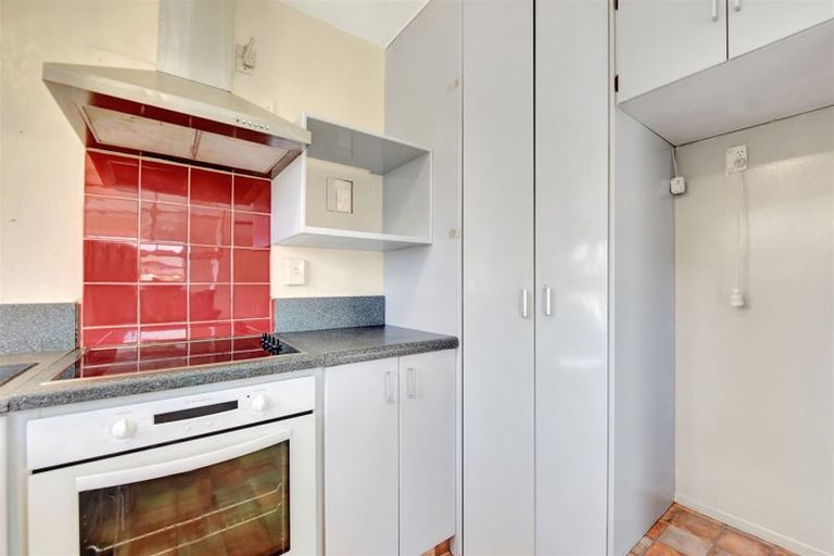 Photo of property in 43 Tahunanui Drive, Tahunanui, Nelson, 7011