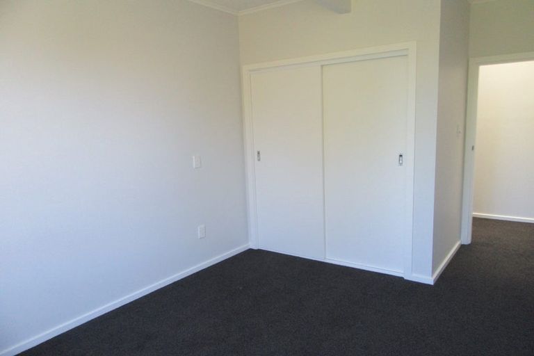 Photo of property in 12 Vista Crescent, Maoribank, Upper Hutt, 5018