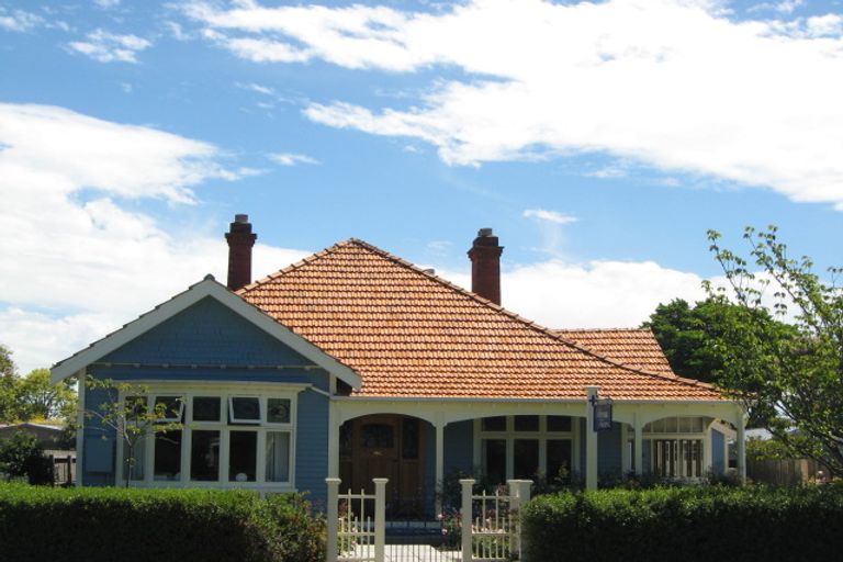 Photo of property in 27 North Parade, Richmond, Christchurch, 8013