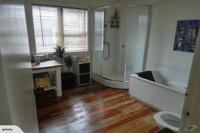 Photo of property in 139u1 Kelburn Parade, Kelburn, Wellington, 6012