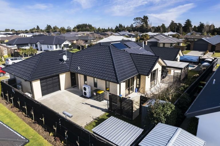 Photo of property in 4 Gilchrist Place, Kaiapoi, 7630