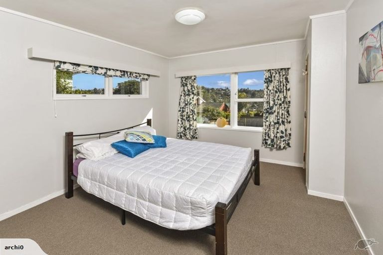 Photo of property in 5b Nea Place, Hillcrest, Auckland, 0627