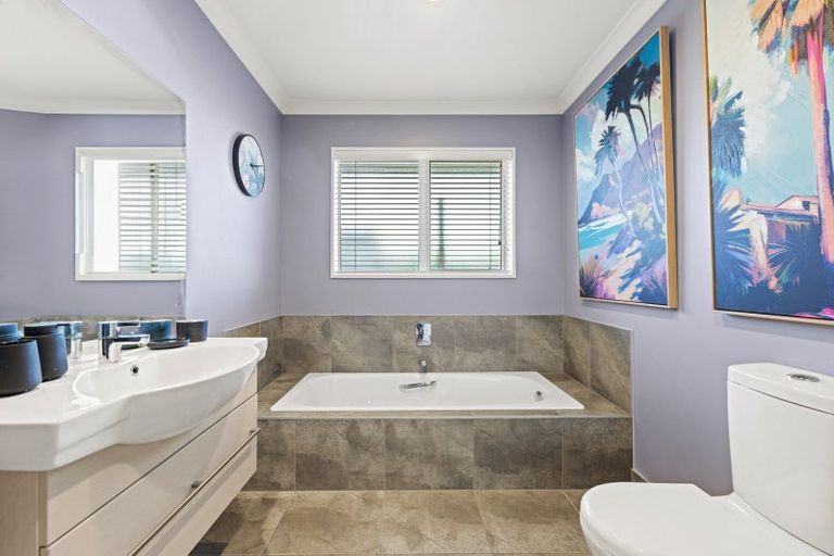 Photo of property in 16c Crown Close, Prebbleton, 7604