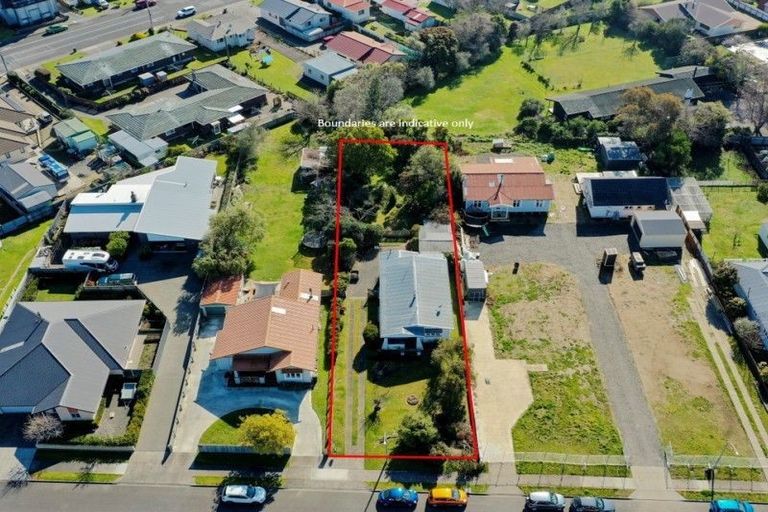 Photo of property in 12 Holyrood Terrace, Waipukurau, 4200