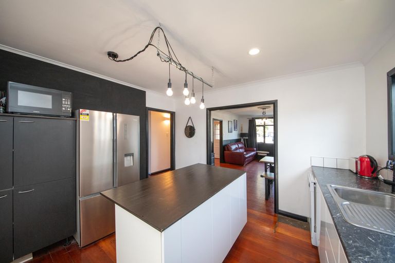 Photo of property in 147 College Street, Awapuni, Palmerston North, 4412