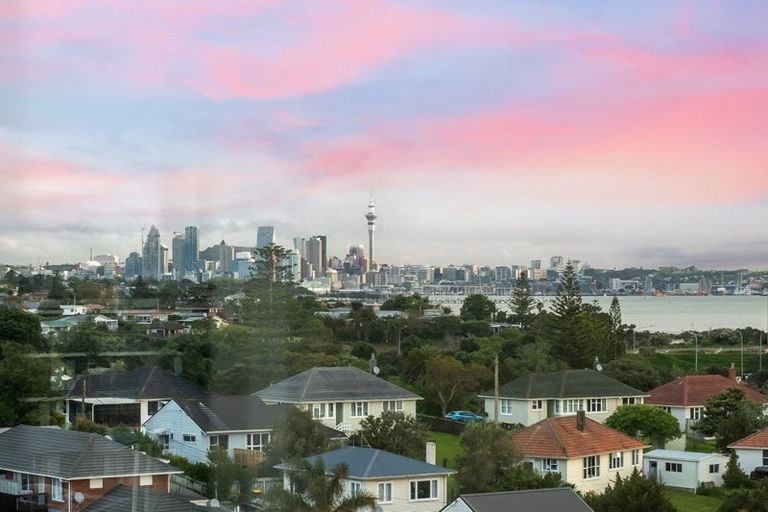 Photo of property in 1/29 Bracken Avenue, Takapuna, Auckland, 0622