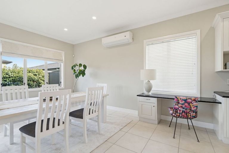 Photo of property in 100 Hunter Drive, Awatoto, Napier, 4110