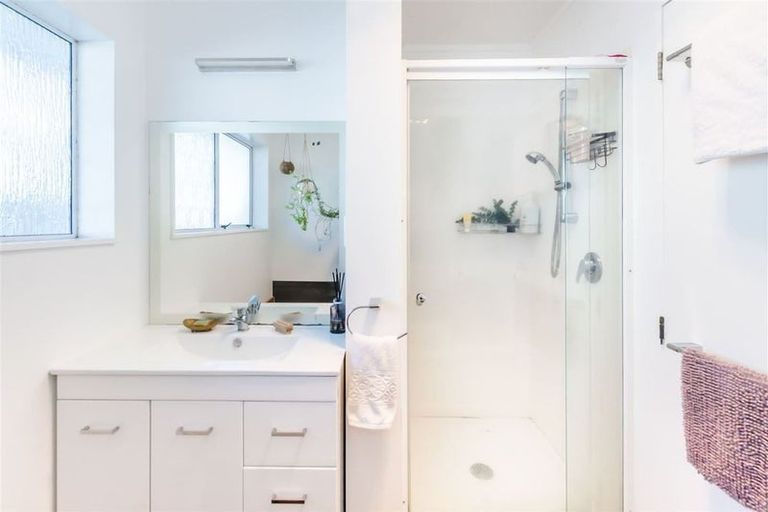 Photo of property in 39 The Drive, Paraparaumu Beach, Paraparaumu, 5032