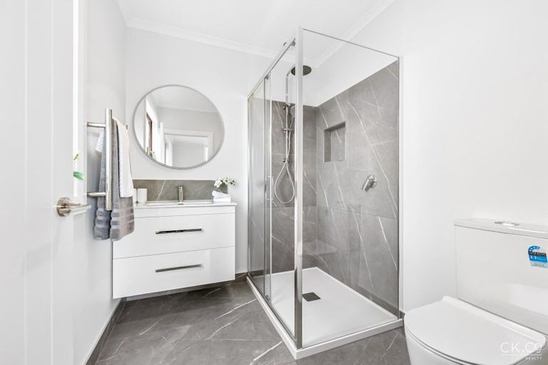 Photo of property in 18 Colorado Road, Totara Park, Upper Hutt, 5018