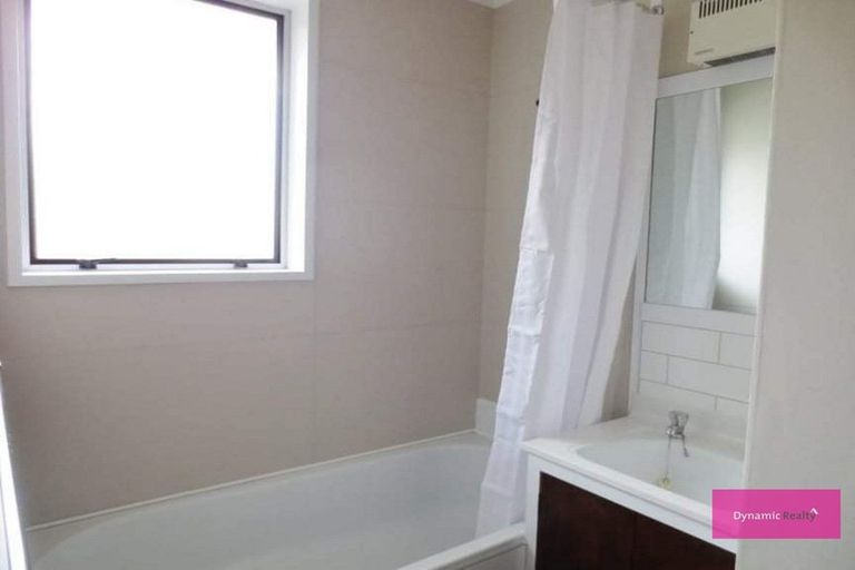 Photo of property in 214 Grimseys Road, Redwood, Christchurch, 8051