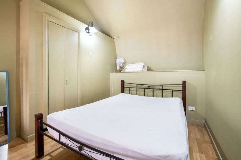 Photo of property in 255 Rattray Street, Dunedin Central, Dunedin, 9016