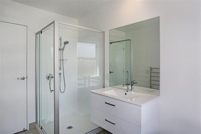 Photo of property in 12 Olivia Road, Pukekohe, 2120