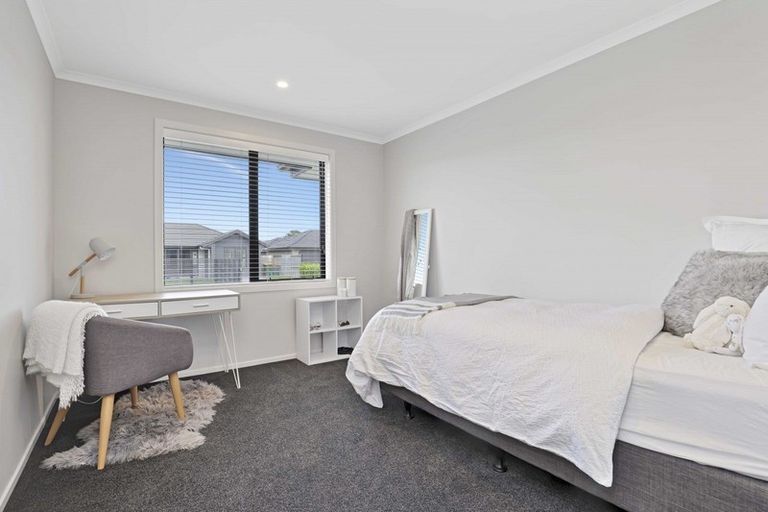 Photo of property in 2 Oderings Place, Huntington, Hamilton, 3210