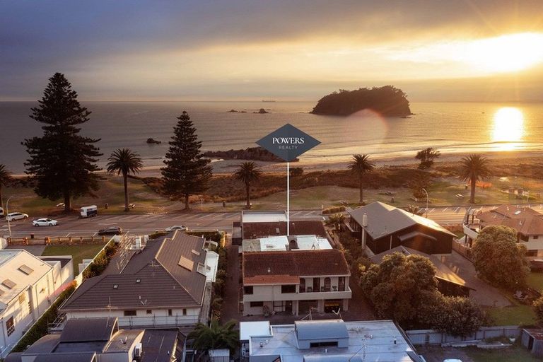 Photo of property in 30 Marine Parade, Mount Maunganui, 3116