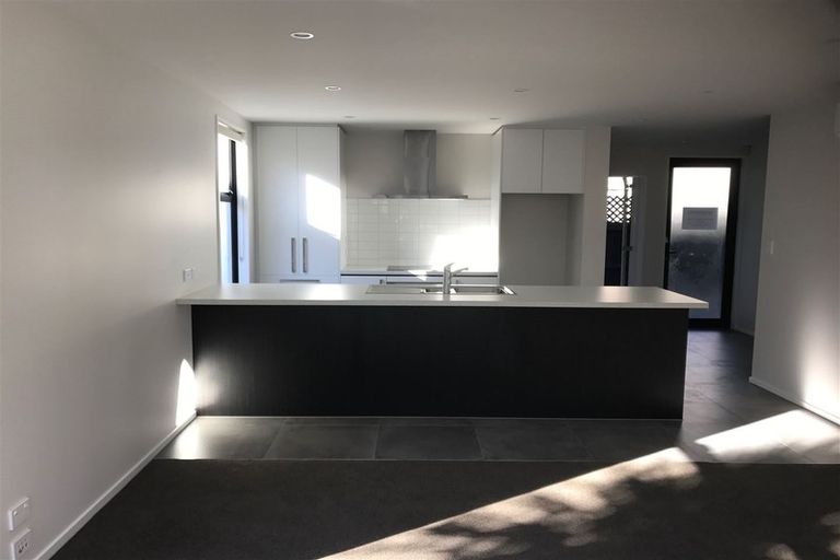 Photo of property in 2/46 Champion Street, Edgeware, Christchurch, 8013