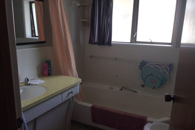 Photo of property in 9a Hastings Street, Te Puke, 3119