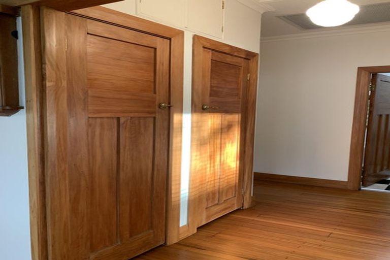 Photo of property in 9 Burrows Avenue, Karori, Wellington, 6012