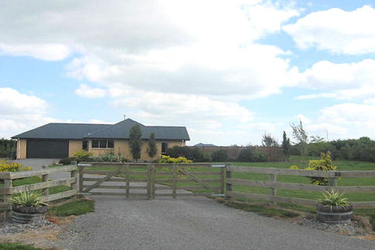 Photo of property in 33 Piako Drive, Darfield, 7571
