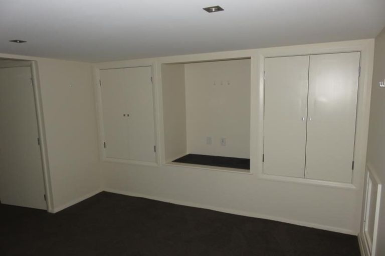 Photo of property in 15 Ranui Crescent, Khandallah, Wellington, 6035