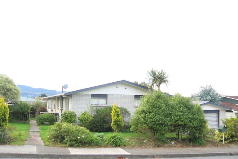 Photo of property in 56 Sunbrae Drive, Silverstream, Upper Hutt, 5019