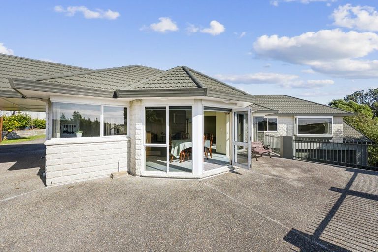 Photo of property in 111 Milne Drive, Paraparaumu, 5032
