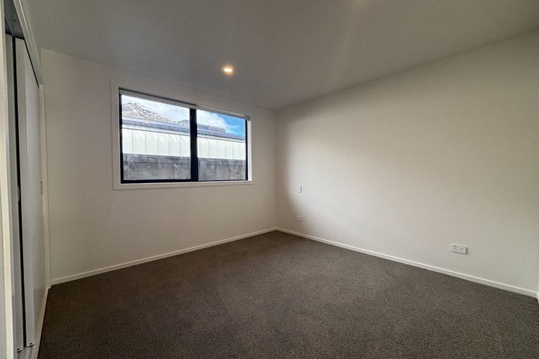 Photo of property in 37 Shelduck Road, Jacks Point, 9371