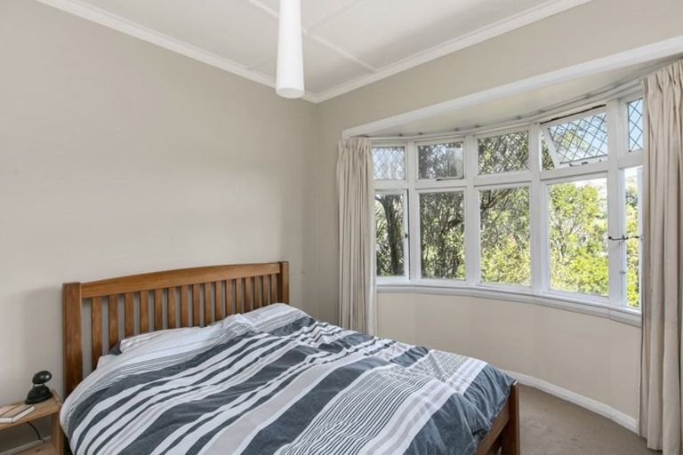 Photo of property in 90 Curtis Street, Northland, Wellington, 6012