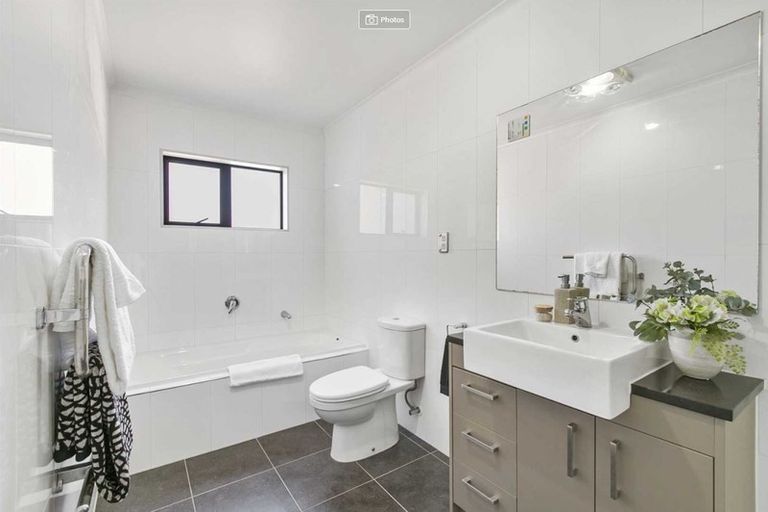 Photo of property in 24 Flintridge Drive, Flat Bush, Auckland, 2019