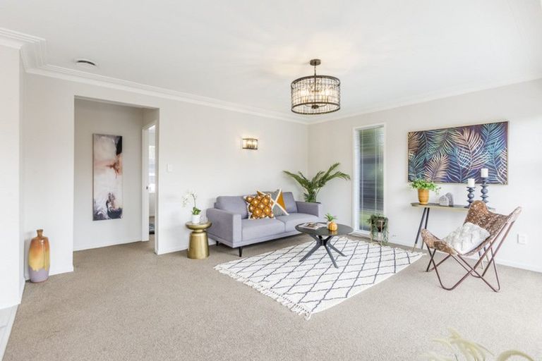 Photo of property in 4202a/2 Great North Road, Glendene, Auckland, 0602
