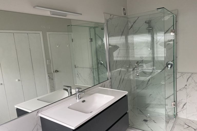 Photo of property in 5/33 Eskdale Road, Birkdale, Auckland, 0626