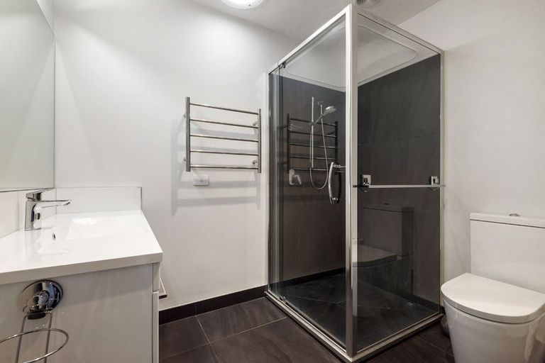 Photo of property in 15 Sunview Street, Silverdale, 0932