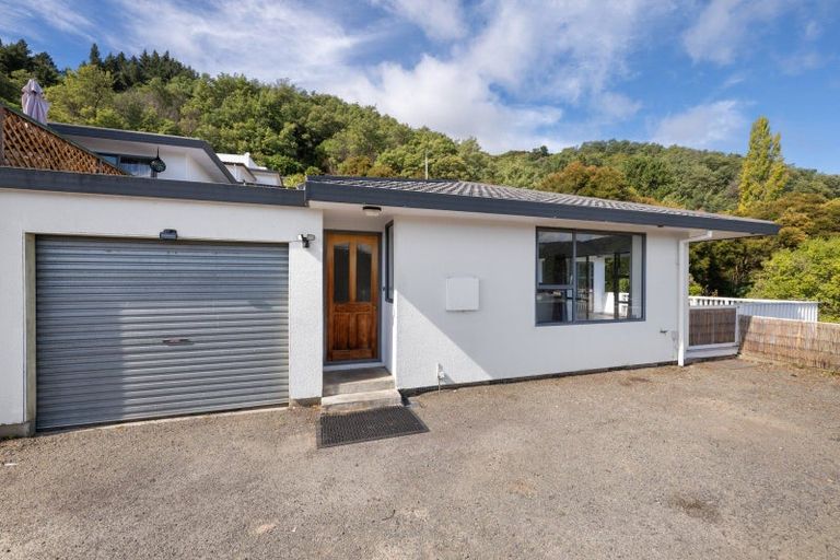 Photo of property in 79d Milton Terrace, Picton, 7220