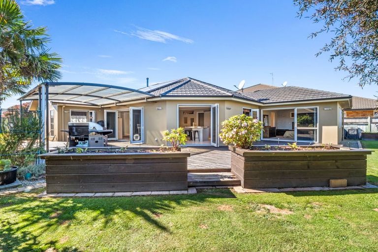 Photo of property in 3 Bouvardia Avenue, Milson, Palmerston North, 4414