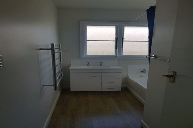 Photo of property in 71 Mahars Road, Mairehau, Christchurch, 8052