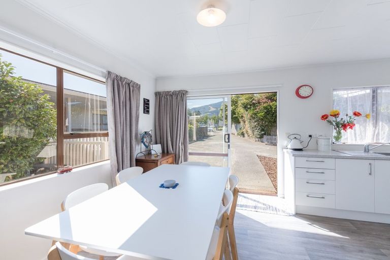 Photo of property in 1/11 Lichfield Street, Stoke, Nelson, 7011