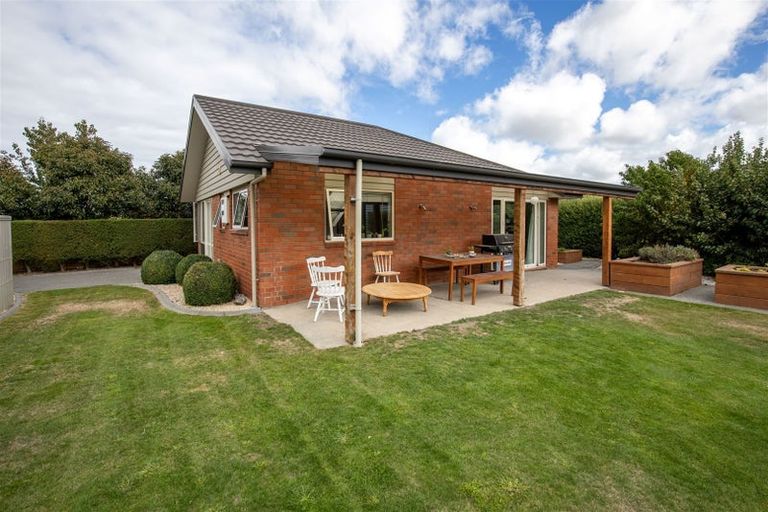 Photo of property in 22 Melville Crescent, Rolleston, 7614