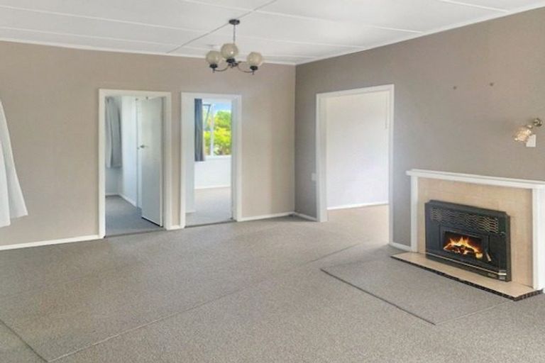 Photo of property in 27 Roore Street, Foxton Beach, Foxton, 4815
