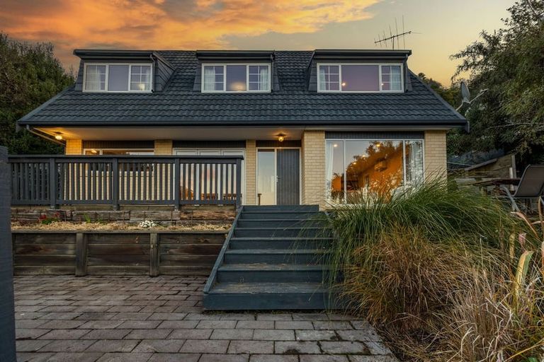 Photo of property in 70 Landsdowne Terrace, Cashmere, Christchurch, 8022