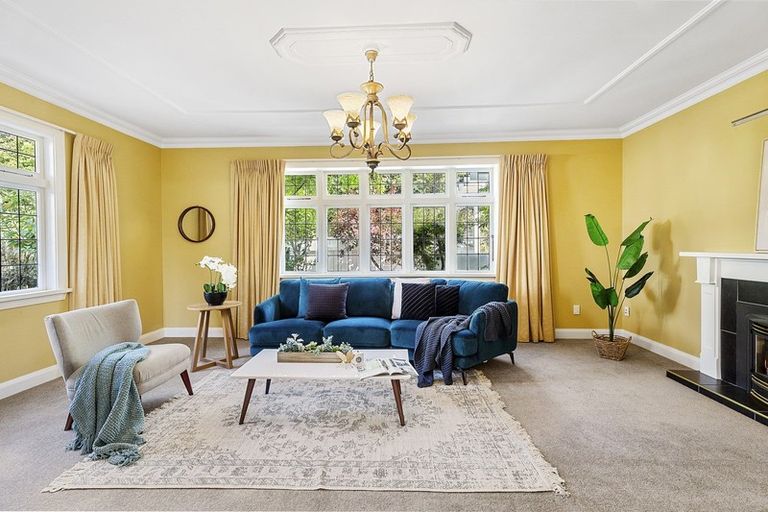 Photo of property in 85 Grant Road, Thorndon, Wellington, 6011