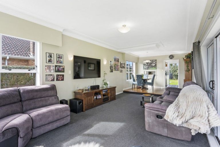 Photo of property in 9 Fairview Road, Papatoetoe, Auckland, 2025