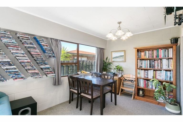 Photo of property in 28 Plymouth Road, Flaxmere, Hastings, 4120