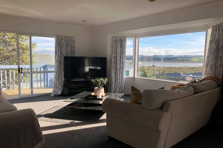 Photo of property in 1/20 Walter Street, Hauraki, Auckland, 0622