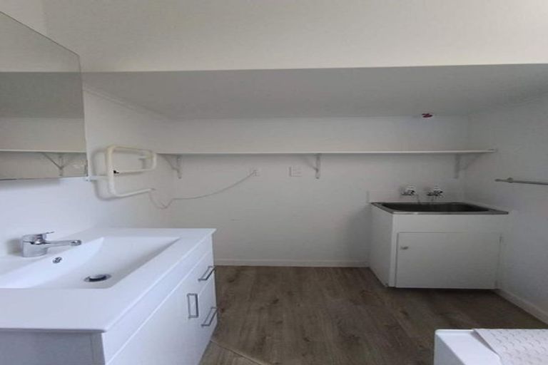 Photo of property in 1/37 Wilton Road, Wadestown, Wellington, 6012