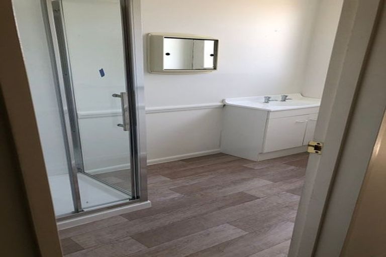 Photo of property in 39 Seadown Crescent, Amberley, 7410