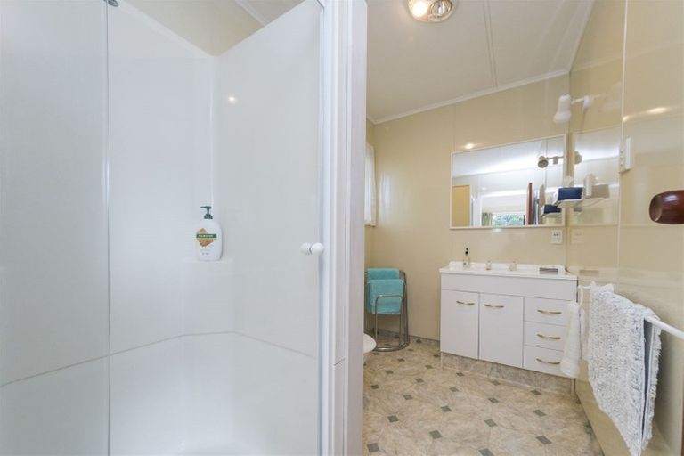 Photo of property in 12 Freyberg Street, Feilding, 4702